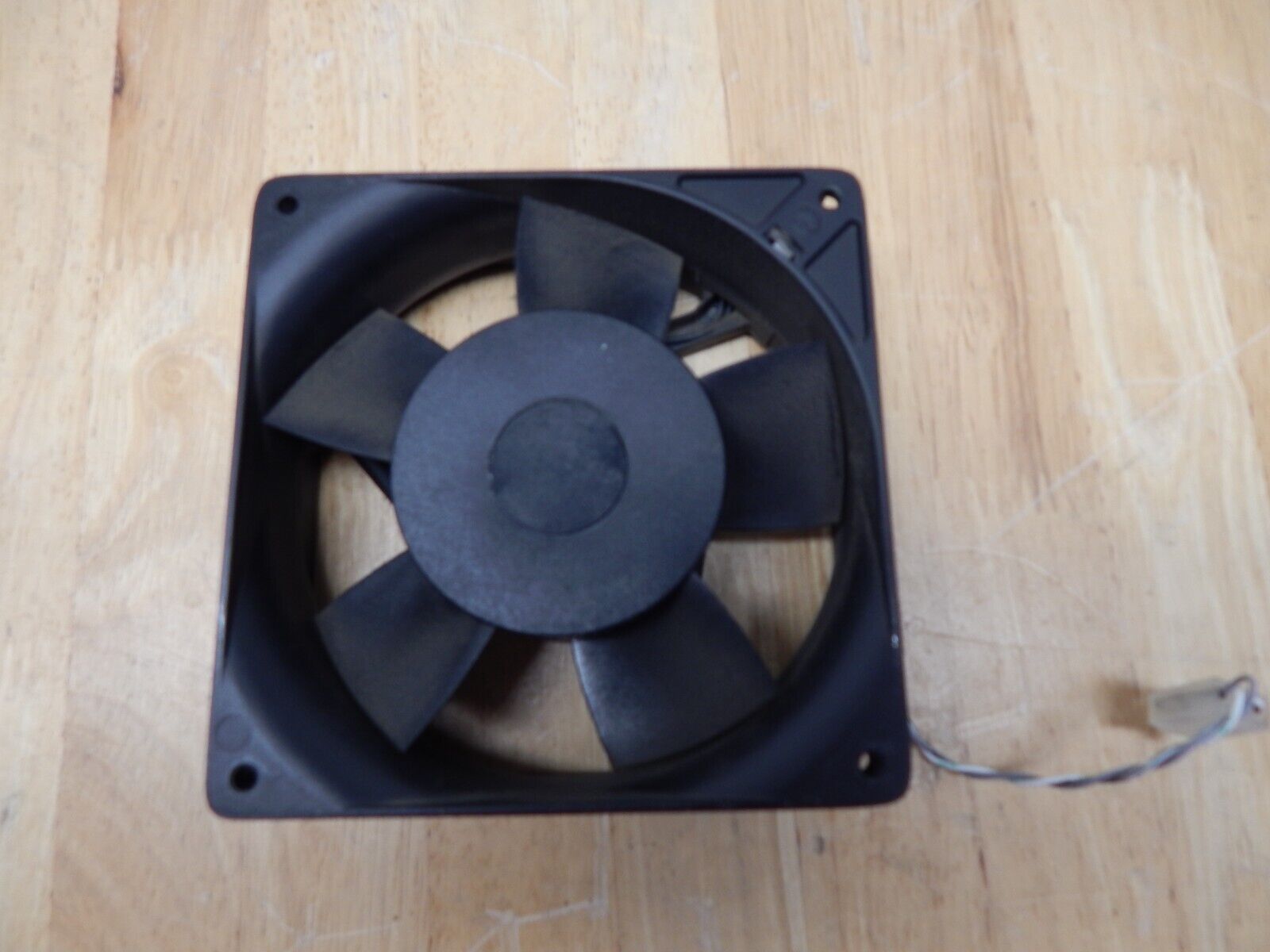 NMB 4715FS-12T-B50 115V 50/60Hz 0.2A Fan, lot of 3 NMB 4715FS-12T-B50 115V 50/60Hz 0.2A Fan, lot of 3